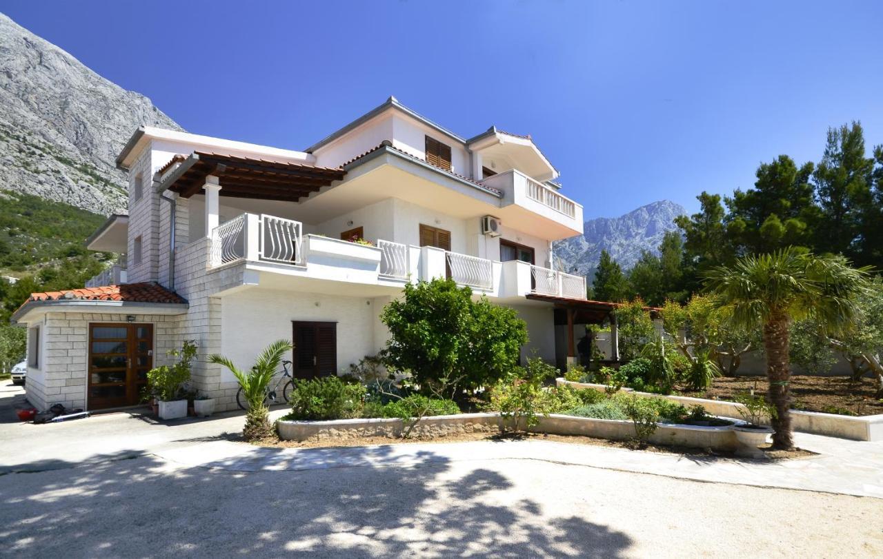 Family Friendly Apartments With A Swimming Pool Baska Voda, Makarska - 12442 Экстерьер фото