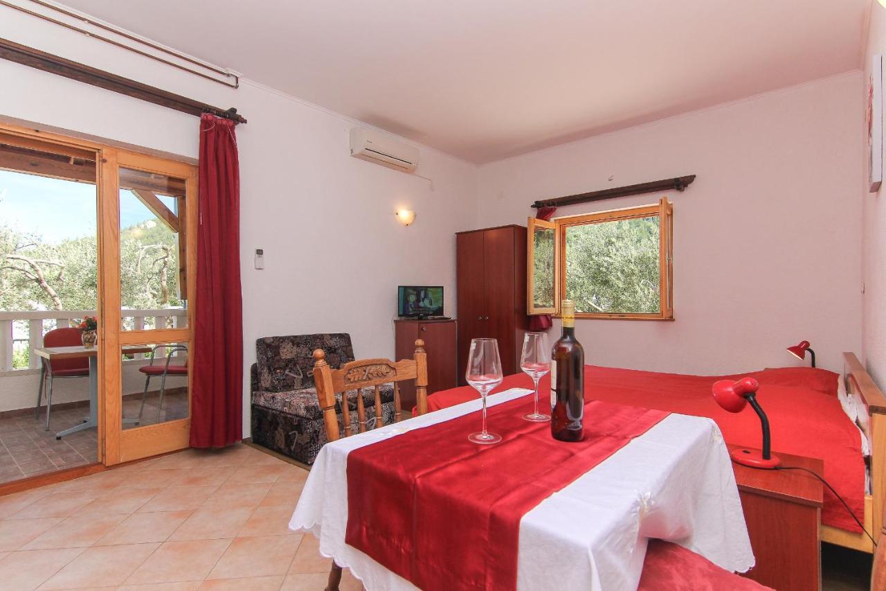Family Friendly Apartments With A Swimming Pool Baska Voda, Makarska - 12442 Экстерьер фото
