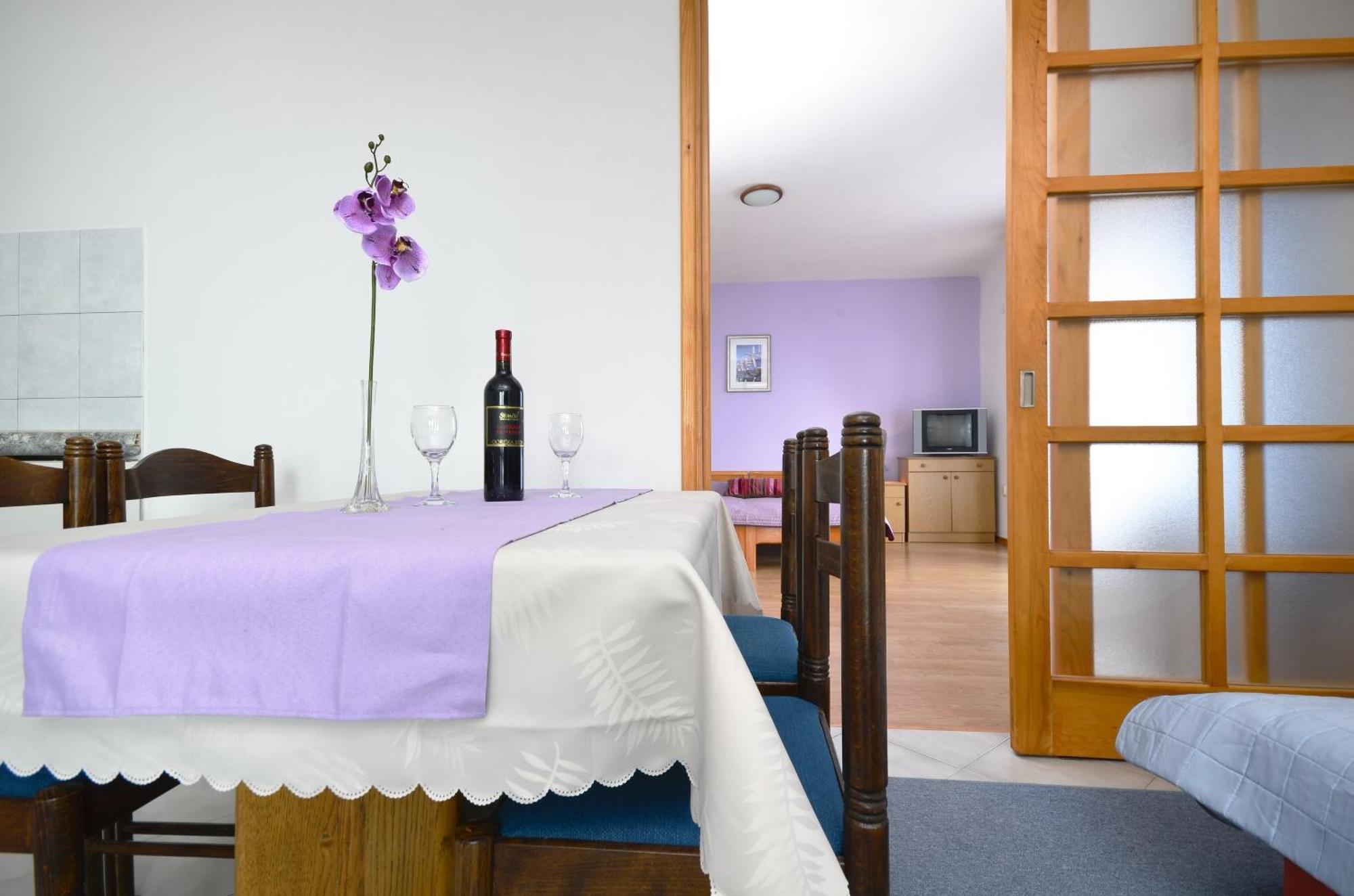 Family Friendly Apartments With A Swimming Pool Baska Voda, Makarska - 12442 Номер фото