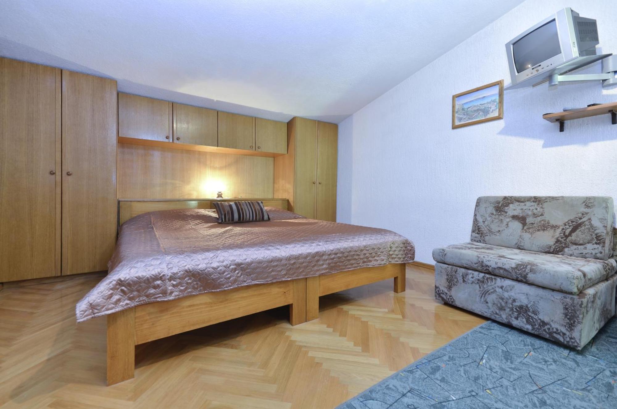 Family Friendly Apartments With A Swimming Pool Baska Voda, Makarska - 12442 Номер фото
