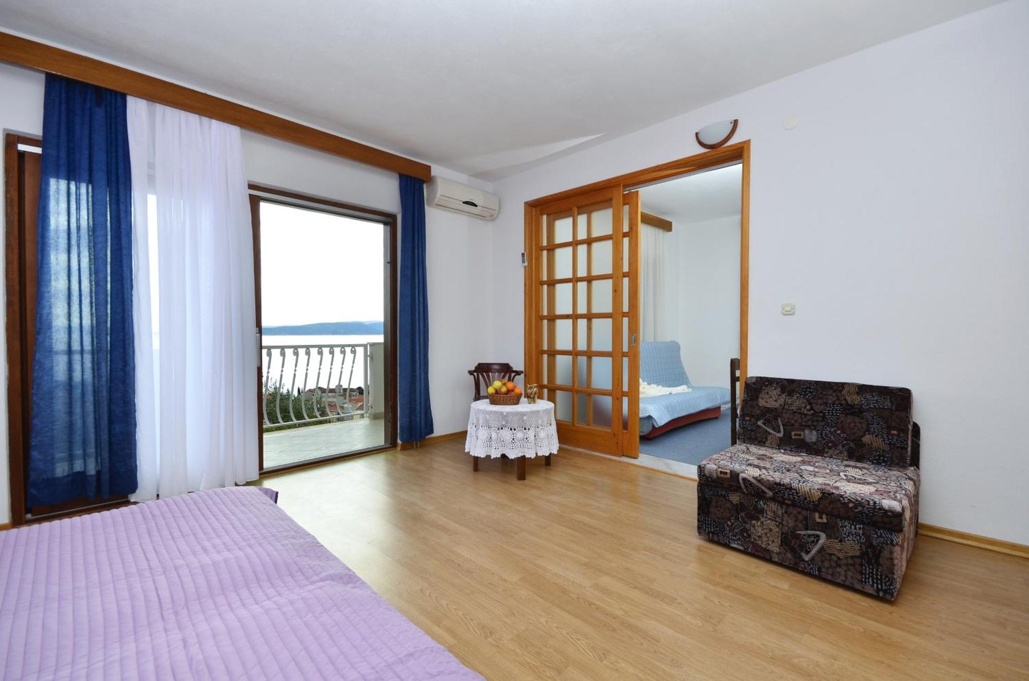 Family Friendly Apartments With A Swimming Pool Baska Voda, Makarska - 12442 Номер фото
